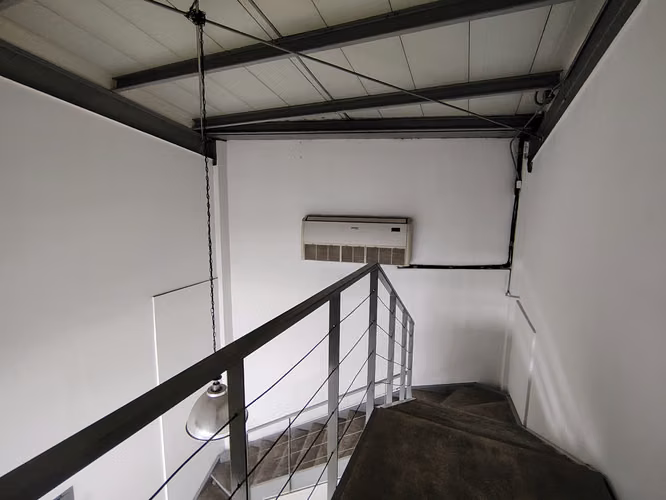 Local Comercial- Punto de venta- 70m2- parqueo
