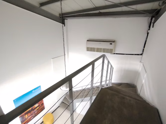 Local Comercial- Punto de venta- 70m2- parqueo - Imagen 11