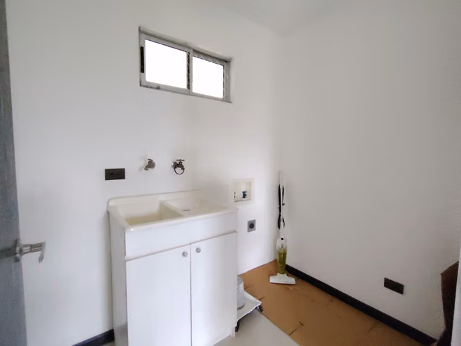 Apartamento Uruca cerca Hosp Trauma 1 habitación - Imagen 14