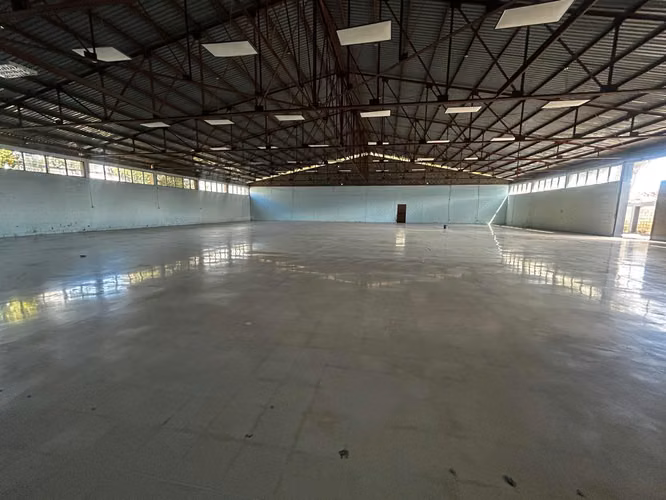En venta amplia bodega en Desamparados P.P - Imagen 4