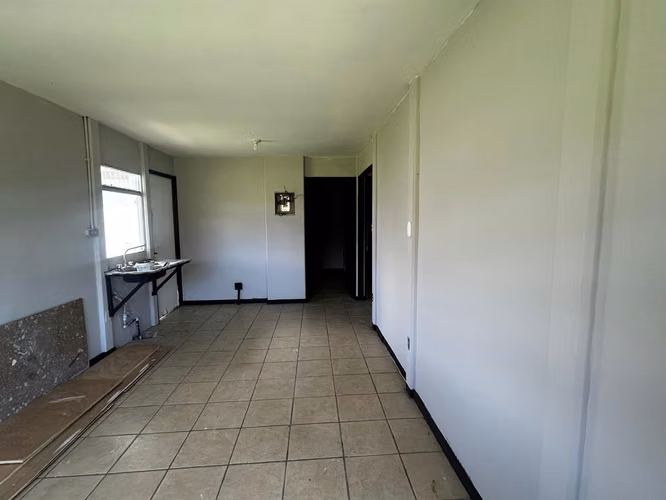 En venta amplia bodega en Desamparados P.P - Imagen 9