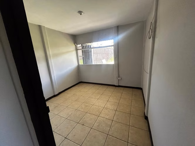 En venta amplia bodega en Desamparados P.P - Imagen 13