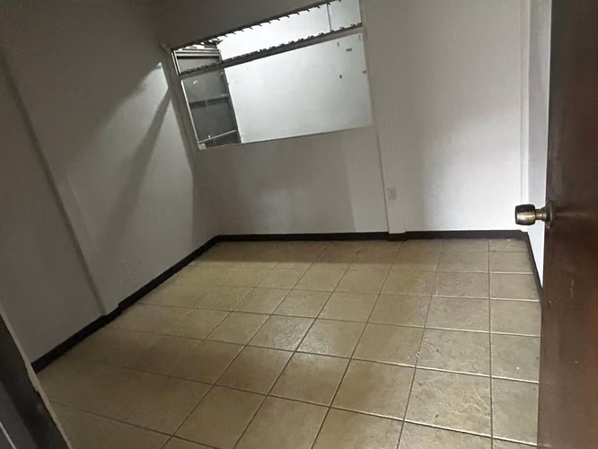 En venta amplia bodega en Desamparados P.P - Imagen 16