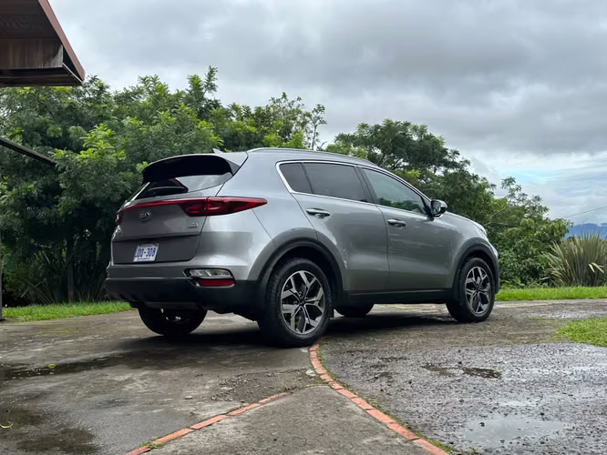 KIA SPORTAGE - Imagen 9