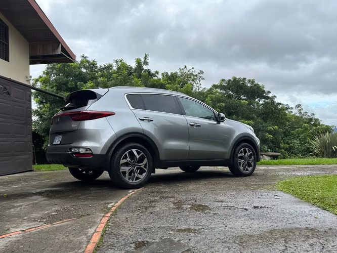 KIA SPORTAGE - Imagen 10