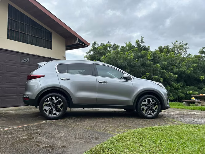 KIA SPORTAGE - Imagen 8