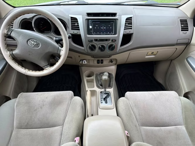 TOYOTA FORTUNER SRV - Imagen 9