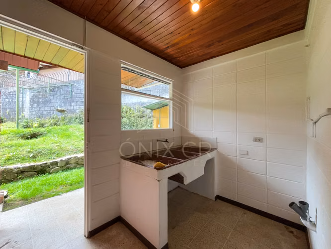 CASA EN ALQUILER – SAN RAMÓN DE TRES RÍOS | CON JARDÍN - Imagen 9