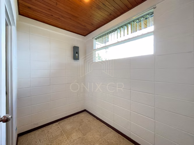 CASA EN ALQUILER – SAN RAMÓN DE TRES RÍOS | CON JARDÍN - Imagen 16