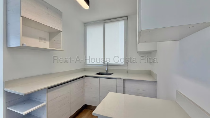 Moderno Apartamento en Alquiler en Parque 160, San Rafael de Alajuela IP - Imagen 4