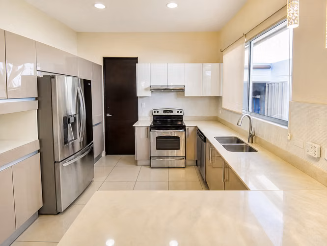 ALQUILER DE CASA DE UNA PLANTA EN CONDOMINIO, LINDORA* - Imagen 6