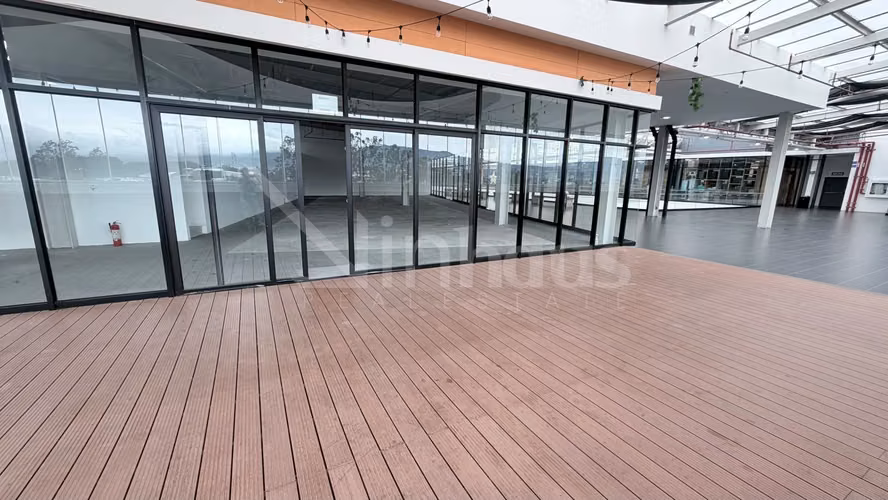 Alquiler de Local Grande en Centro Comercial en Escazú - Imagen 6