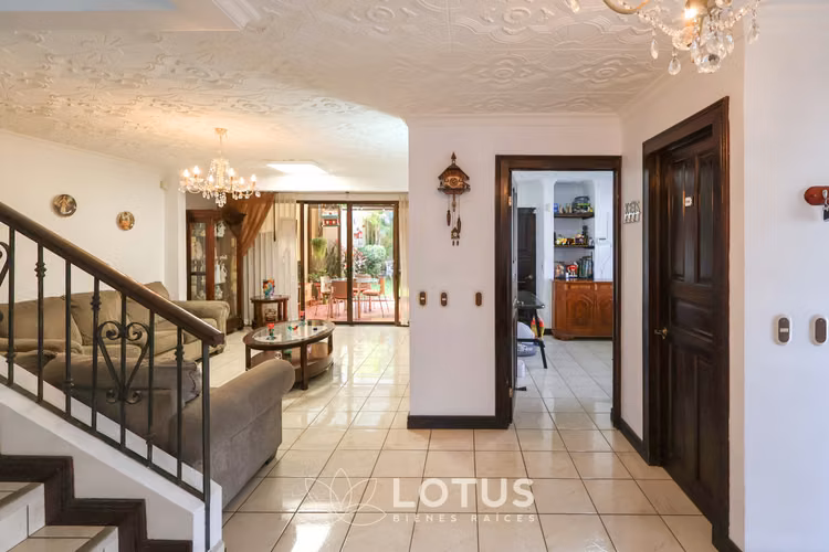 Casa Esquinera en Condominio Lomas de Granadilla, Curridabat, Cód. AJ066 - Imagen 5