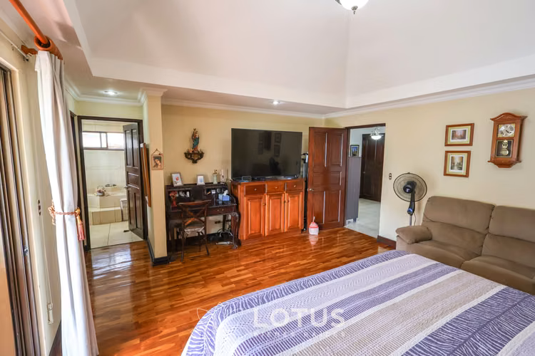 Casa Esquinera en Condominio Lomas de Granadilla, Curridabat, Cód. AJ066 - Imagen 17