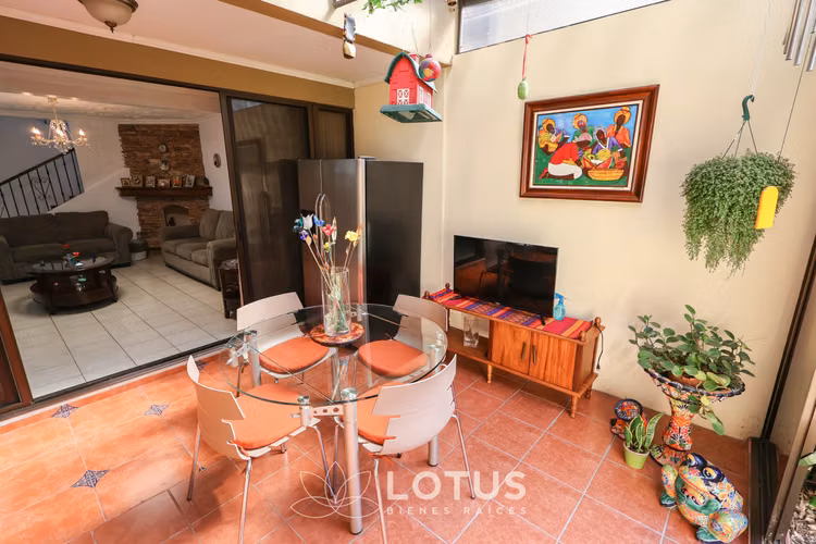 Casa Esquinera en Condominio Lomas de Granadilla, Curridabat, Cód. AJ066 - Imagen 9