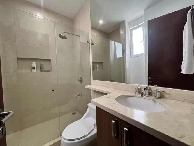 Casa para alquiler y venta con muebles en jaboncillos de Escazu - Imagen 8