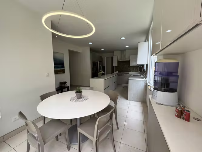 Casa para alquiler y venta con muebles en jaboncillos de Escazu - Imagen 19