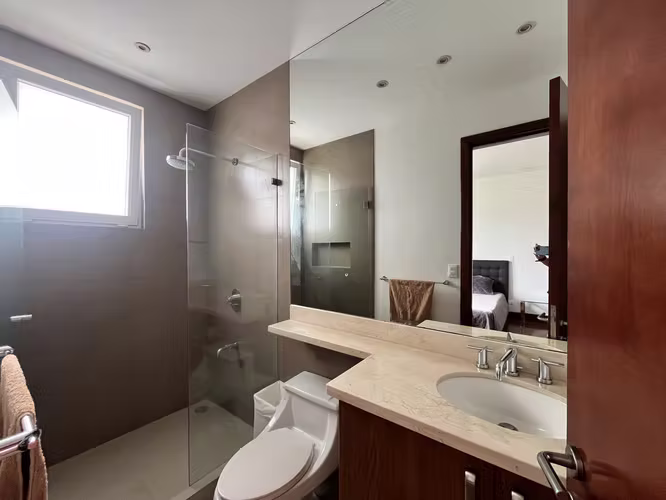 Casa para alquiler y venta con muebles en jaboncillos de Escazu - Imagen 11