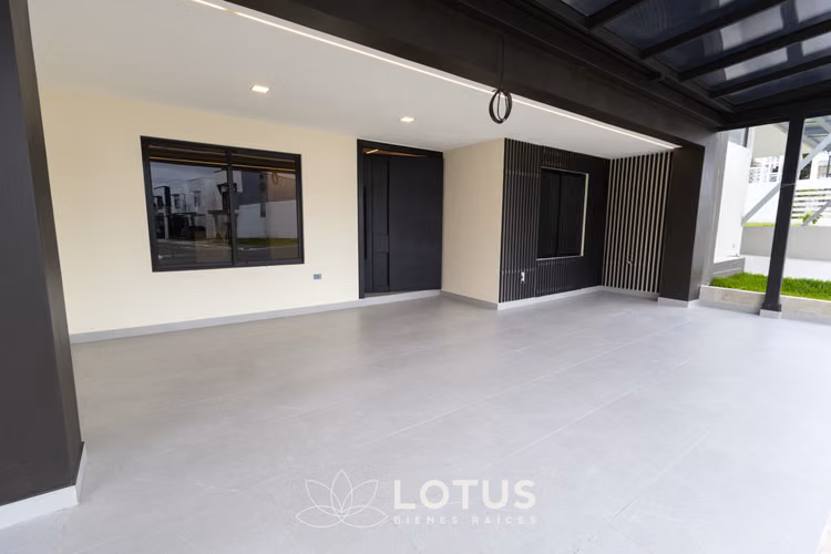 Casa para Estrenar en Condominio Distrito San Juan, Tres Ríos, CÓDIGO AJ004 - Imagen 2