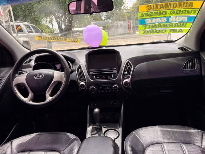 HYUNDAI TUCSON GLS-2013-AUTO-TDI-SHIFT TRONIC-4X2 8.275.000 - Imagen 6