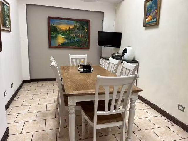 Venta de Casa Independiente en Sabanilla, Montes de Oca