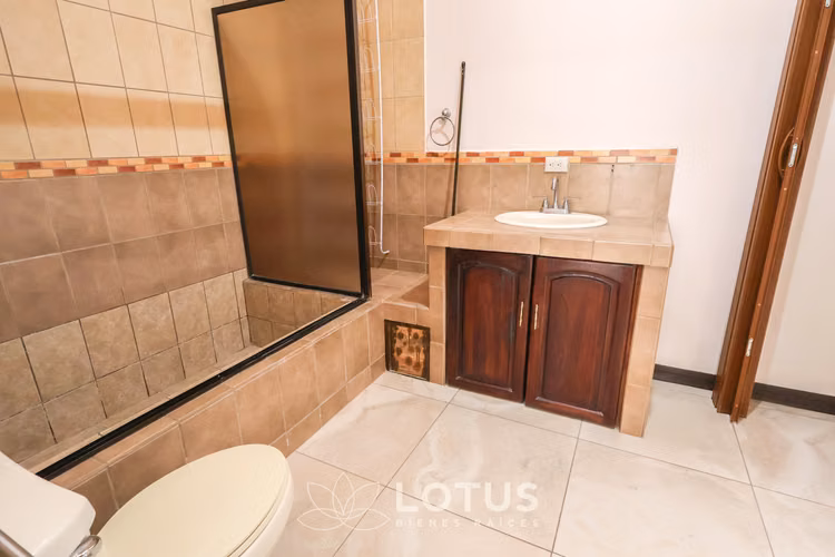 Casa de una Planta en Residencial Estancia Antigua, Tres Ríos, Cód. AJ044 - Imagen 13