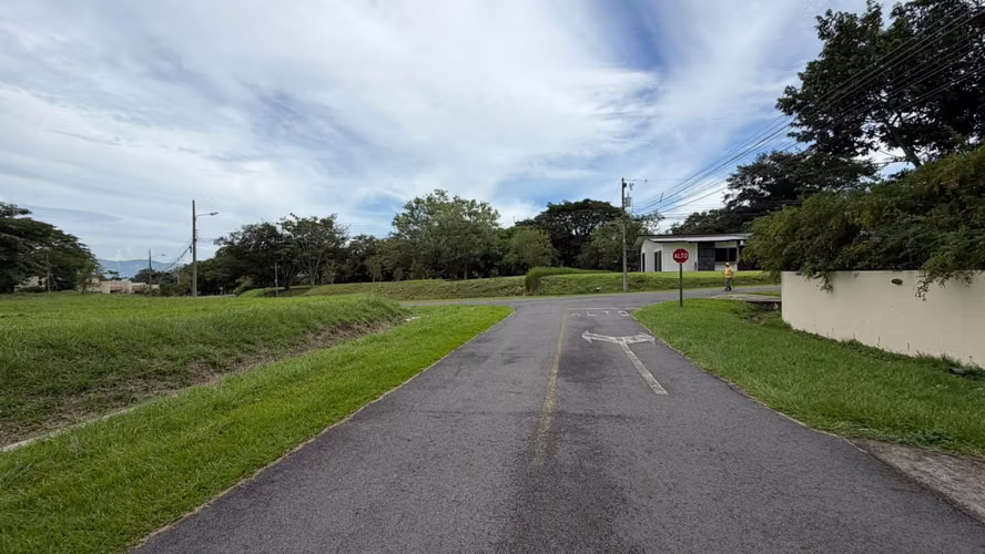 Se Vende, Terreno en Los Reyes. - Imagen 5
