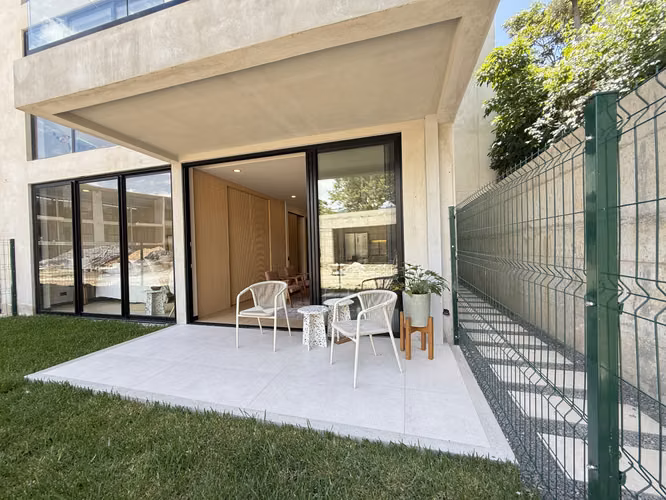 Venta de apartamento nuevo 1 habitación con jardín en Santa Ana - Imagen 3