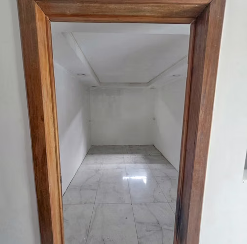 Local comercial de 80 m2 en San Rafael Escazú sobre calle principal - Imagen 9