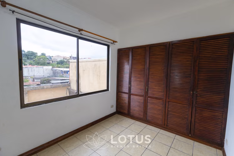 Casa Amplia en Condominio Lomas de Granadilla, Curridabat, Cód. AJ070 - Imagen 14