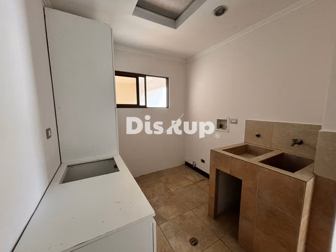 Alquiler de casa de 3 hab. Uso residencial o comercial. Guayabos, Curridabat - Imagen 13