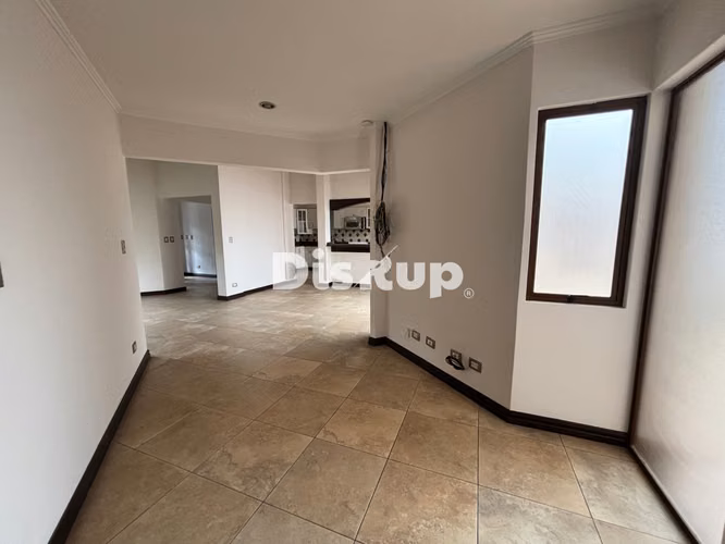 Alquiler de casa de 3 hab. Uso residencial o comercial. Guayabos, Curridabat - Imagen 5