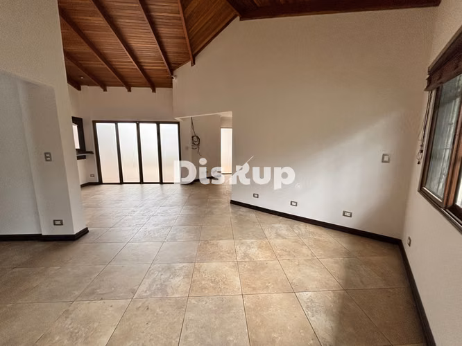 Alquiler de casa de 3 hab. Uso residencial o comercial. Guayabos, Curridabat - Imagen 3