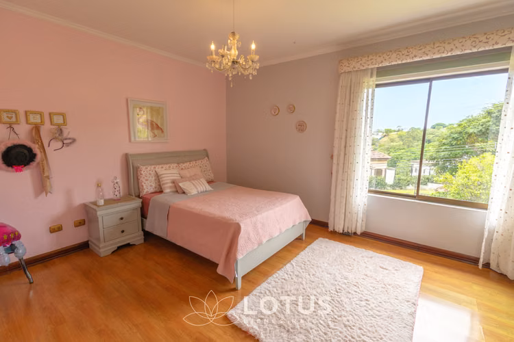 Casa de Lujo en Condominio Colinas de Montealegre, Curridabat, Cód. AJ072