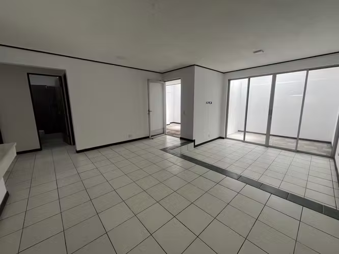 Alquiler casa en Barva de Heredia, céntrica , 3 habitaciones