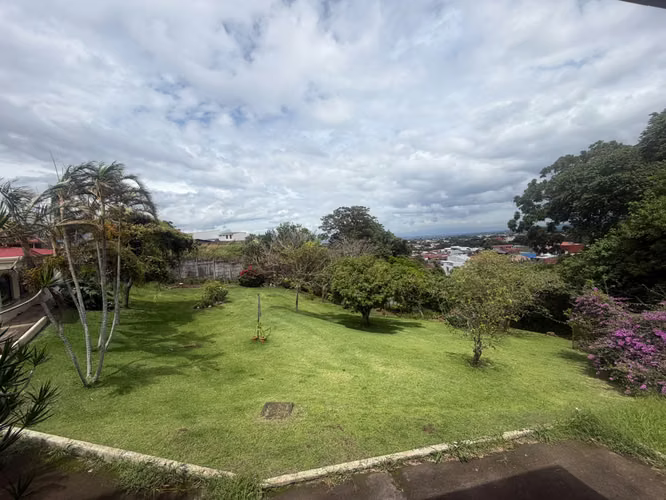 AMPLIA CASA EN VENTA  –  SAN RAFAEL DE HEREDIA - Imagen 15