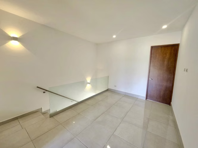 ALQUILER DE CASA EN CONDOMINIO EN LINDORA DE SANTA ANA - Imagen 3