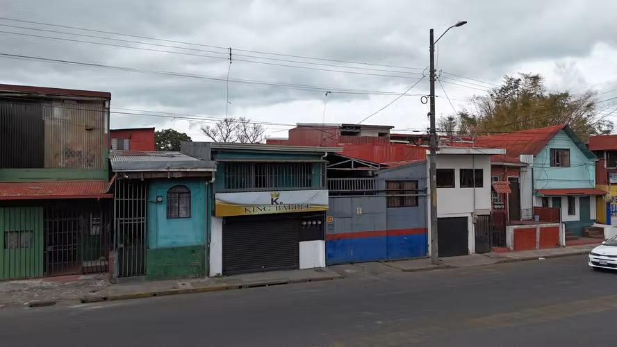  ¡INVERSIÓN ESTRATÉGICA SOBRE CALLE PRINCIPAL EN SAN JOSÉ!  - Imagen 10