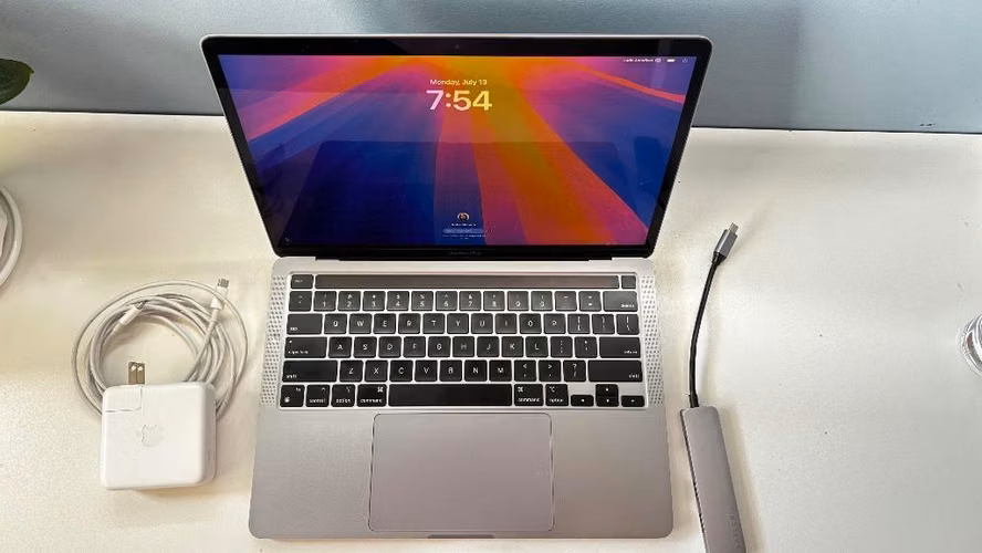MacBook Pro M2