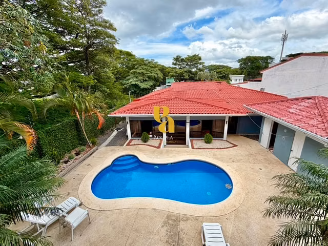 Alquiler de casa de 1 nivel en lindora con piscina y apartamento