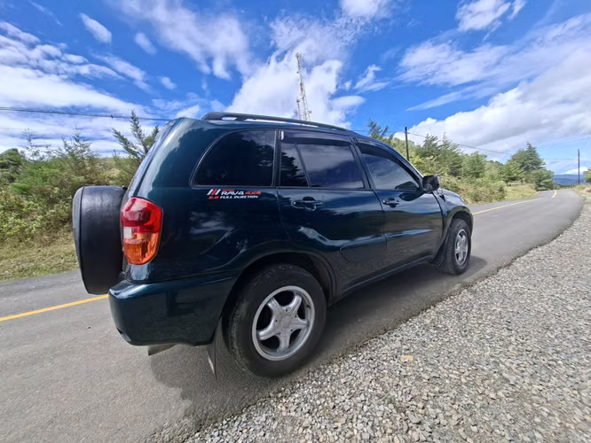 Rav4 4x4 Automático - Imagen 2