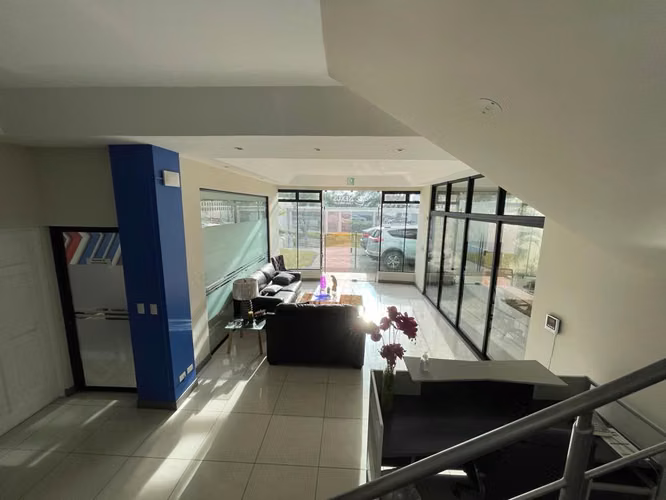 EDIFICIO DE 520 M2 PARA OFICINAS SOBRE BOULEVARD DENT SAN PEDRO - Imagen 8