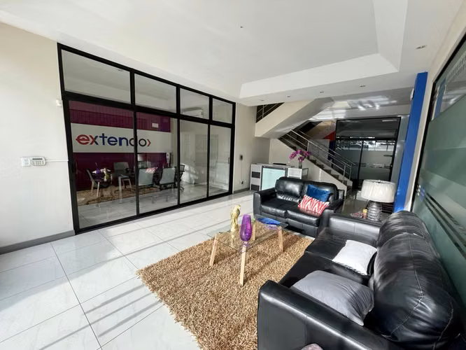 EDIFICIO DE 520 M2 PARA OFICINAS SOBRE BOULEVARD DENT SAN PEDRO - Imagen 7