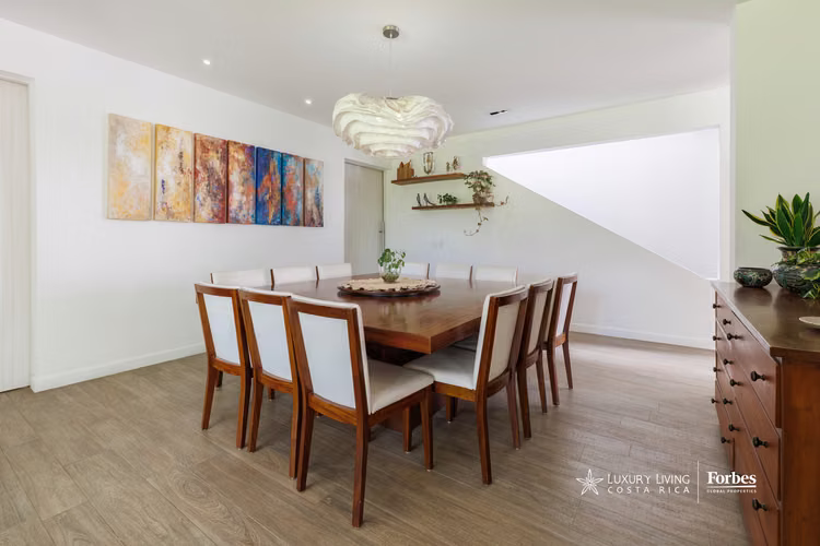 21465 - Casa moderna de 6 hab, piscina, jardín y terraza frente a campo de golf - Imagen 7