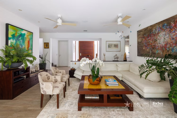 21465 - Casa moderna de 6 hab, piscina, jardín y terraza frente a campo de golf - Imagen 4
