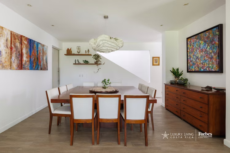 21465 - Casa moderna de 6 hab, piscina, jardín y terraza frente a campo de golf - Imagen 6
