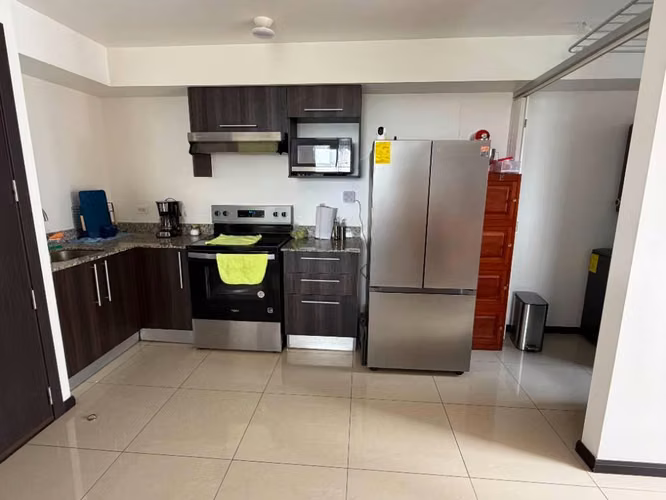 Se alquila apartamento amueblado en Condominio Cipreses de Granadilla -Curridabat - Imagen 5