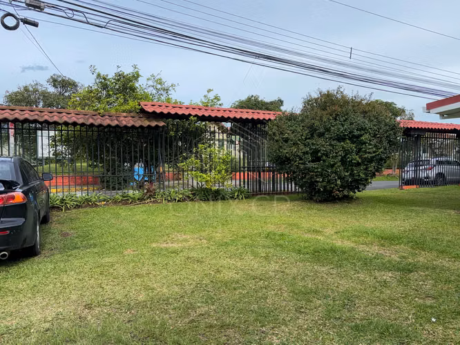 Apartamento en Primer Piso con Servicios Incluidos | Cristo de Sabanilla - Imagen 11