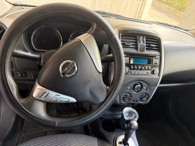 Nissan Versa Automático 2017 - Imagen 3
