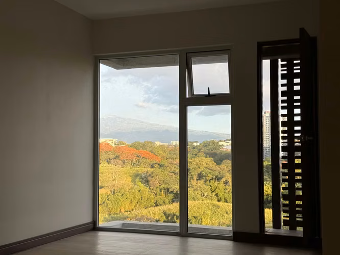  APARTAMENTO EN ALQUILER – AZENZA TOWERS, LA URUCA